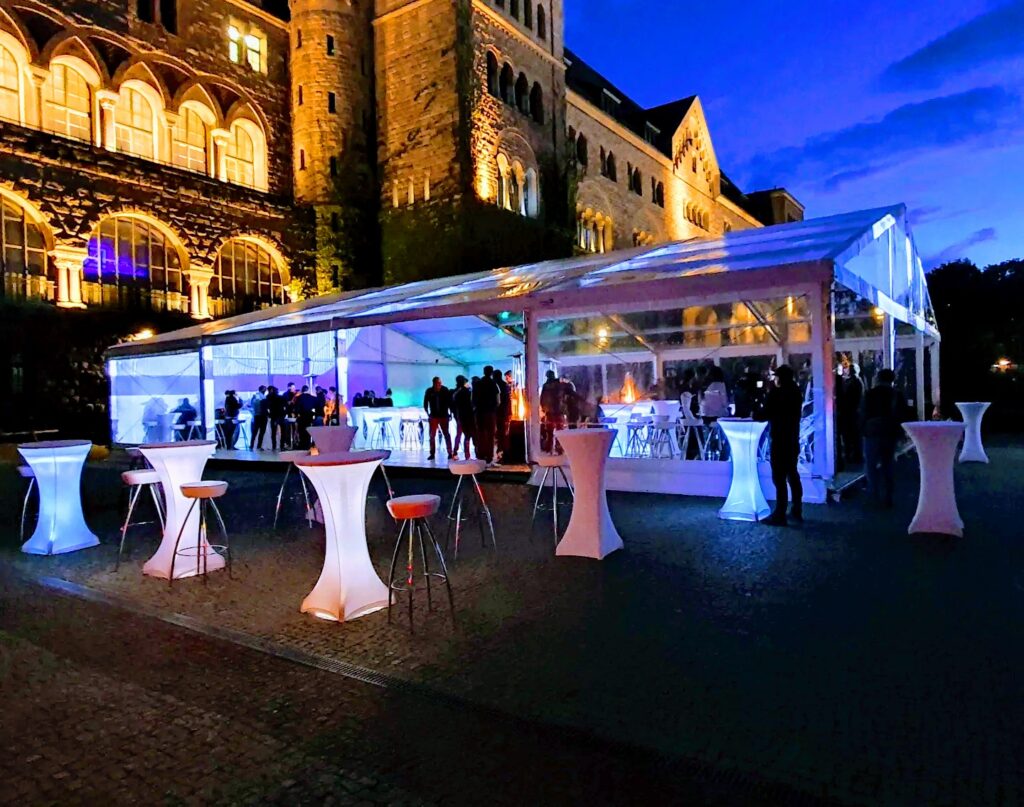 Wynajem mebli eventowych